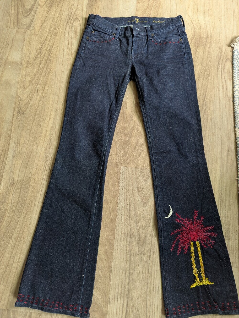 Unique Embroidered 7 For All Mankind Jeans (Size 25, 2, xs) Vintage Low Rise.